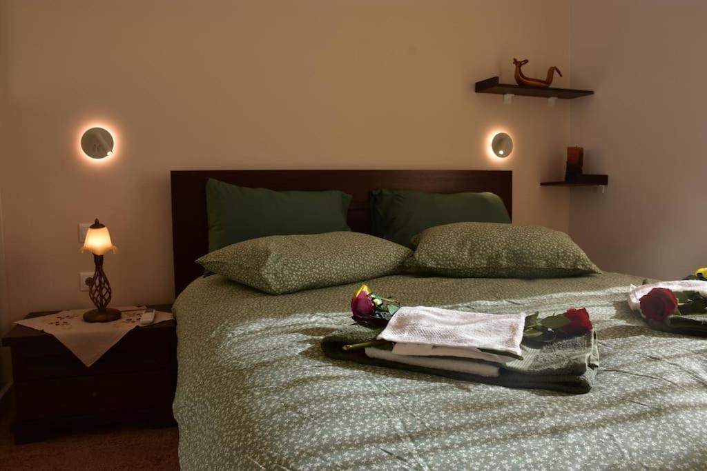 Seashell Apartment -Near The Beach Artemida  Buitenkant foto