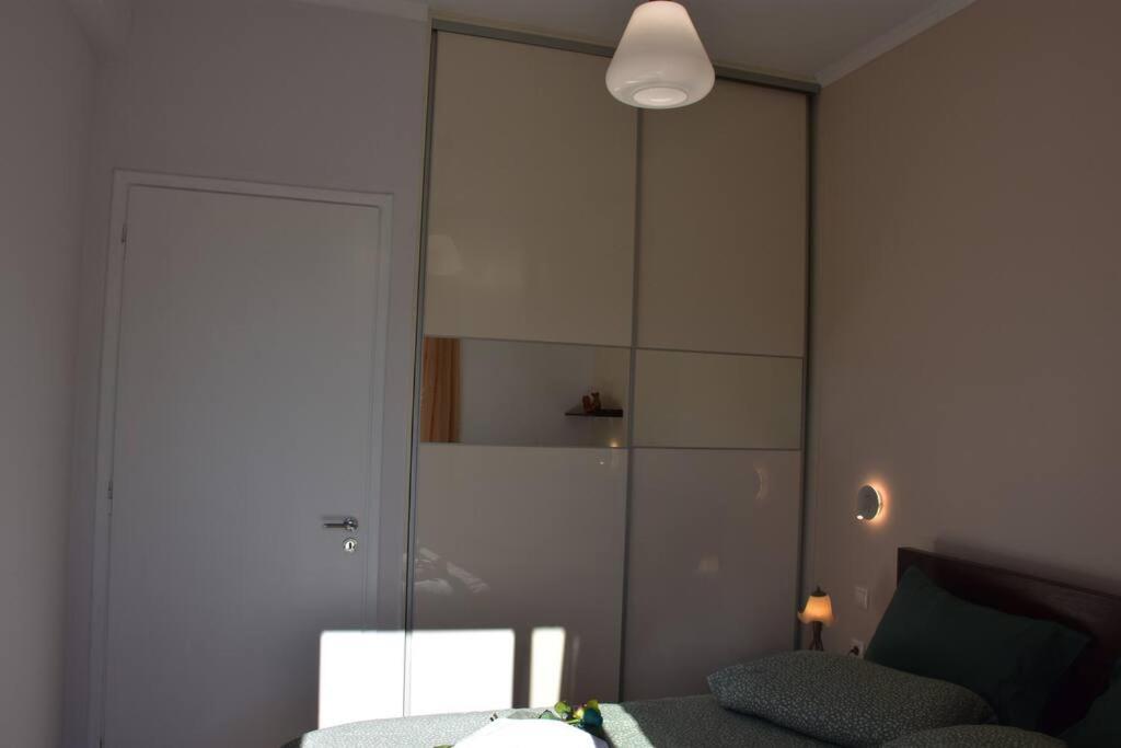 Seashell Apartment -Near The Beach Artemida  Buitenkant foto